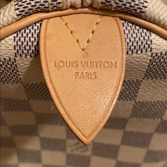 Authentic Louis Vuitton Speedy 30 - Picture 5 of 8